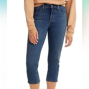 NWT Levi’s 311 Shaping Skinny capris